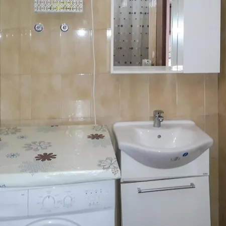 1 Bedroom Amazing In *