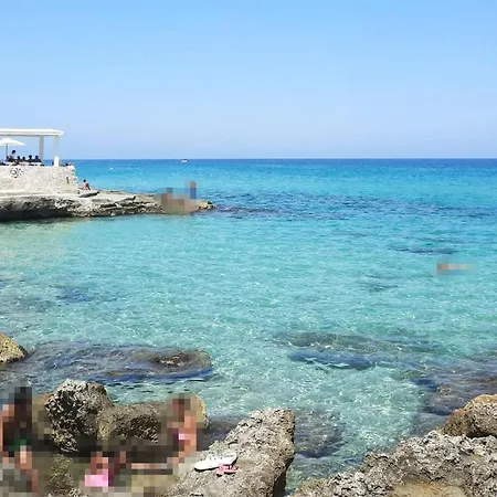 1 Bedroom Amazing In Holiday home *